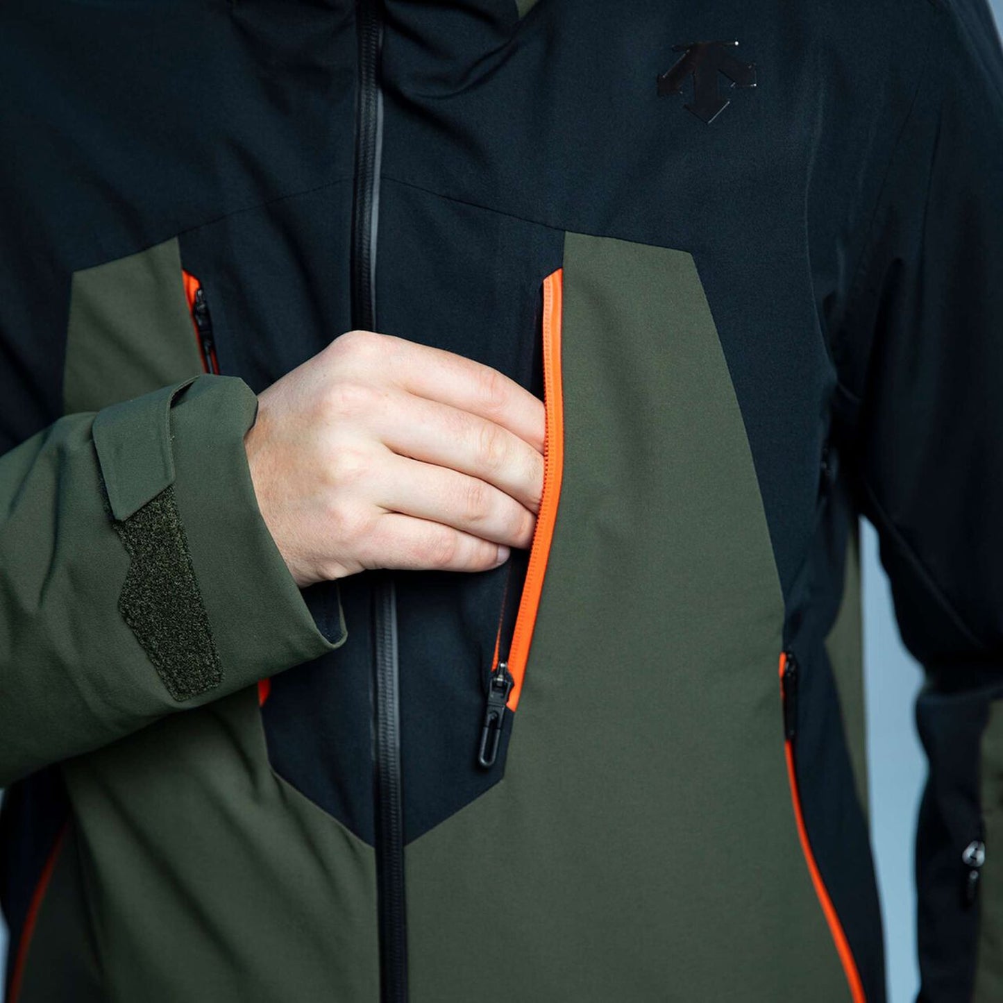 Descente ANGULAR LINE JACKET
